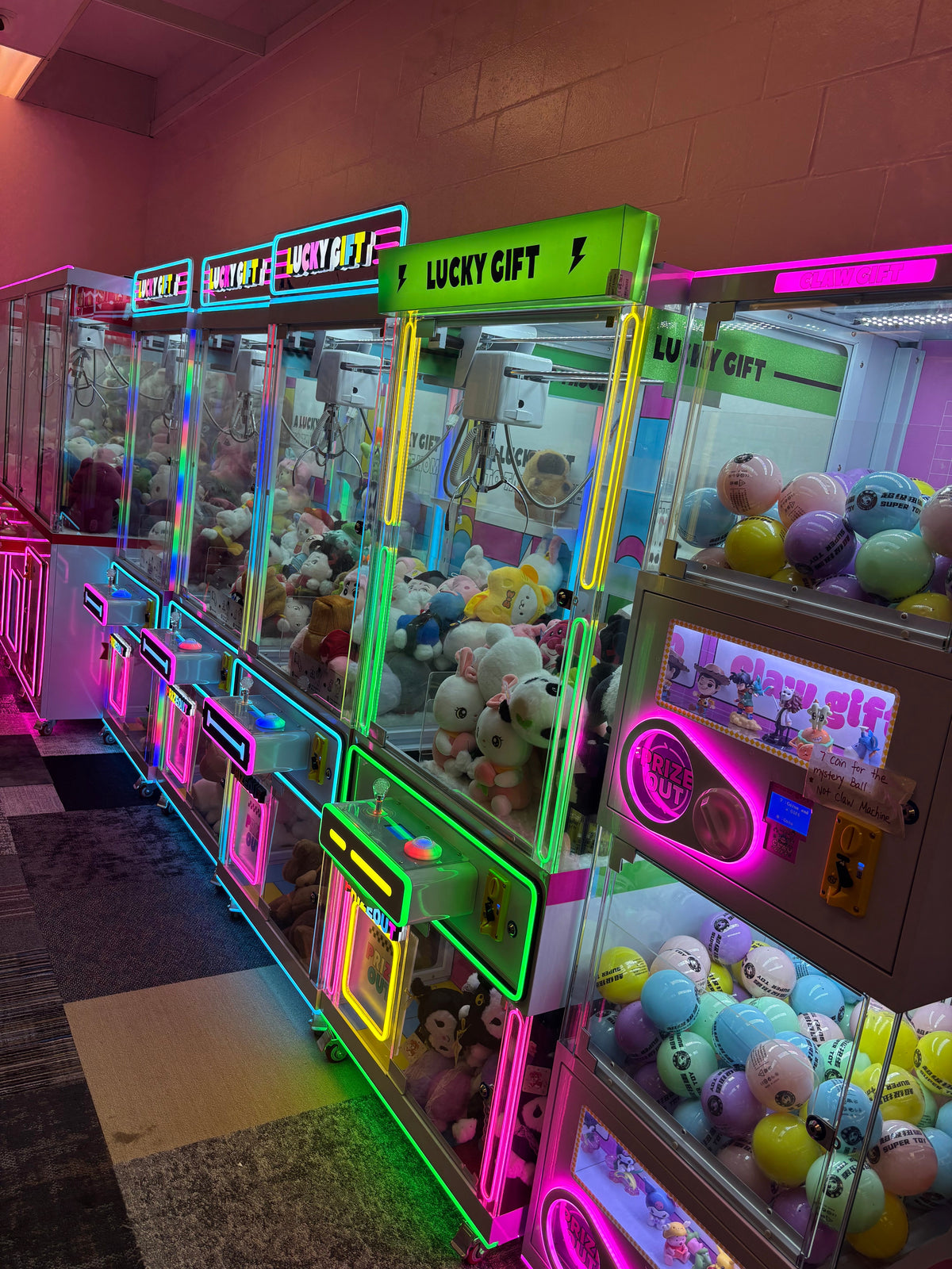 How Our Claw Machines Work (+ Tips for Playing)