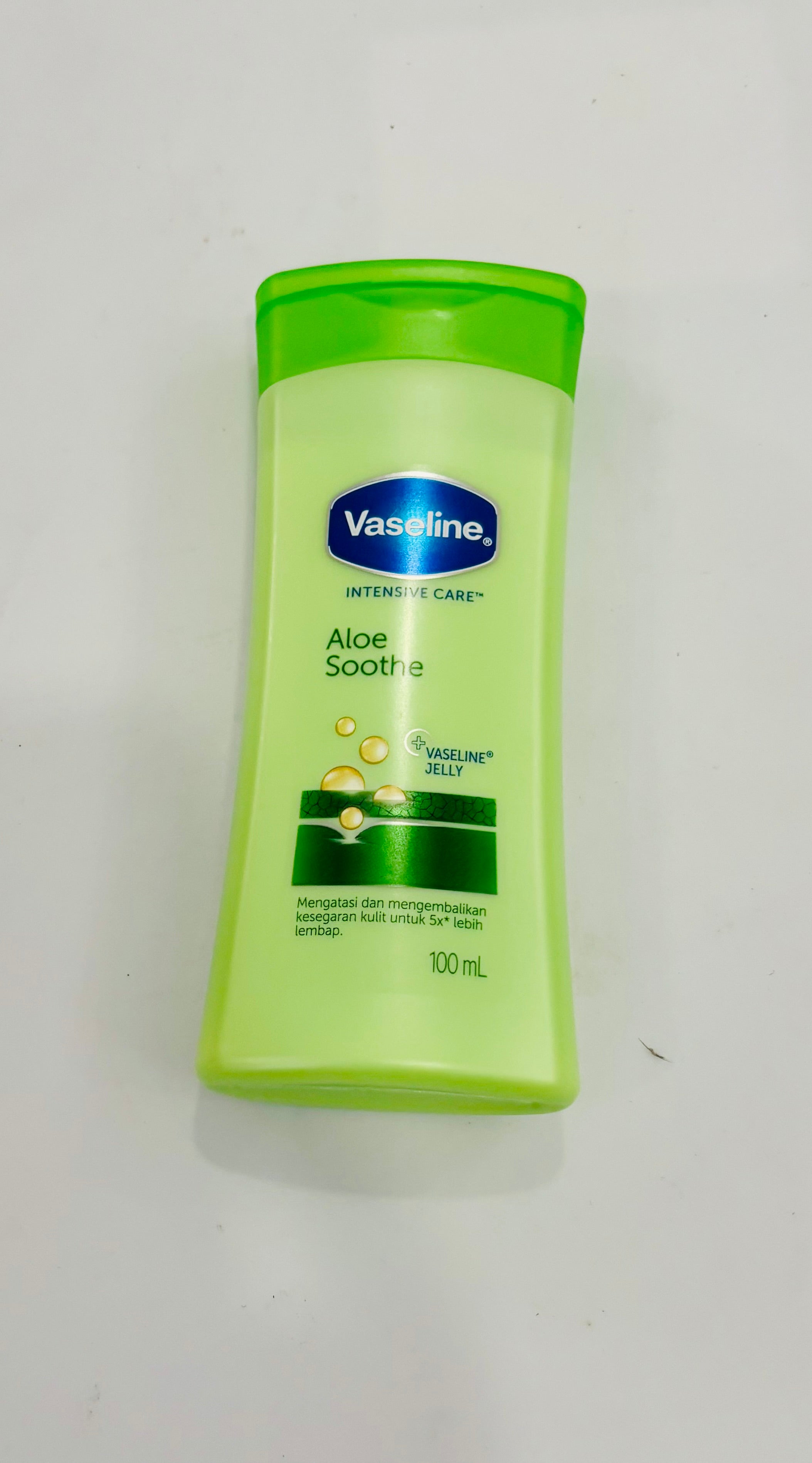 Vaseline Aloe Soothe Lotion – 100mL Travel Size with Aloe