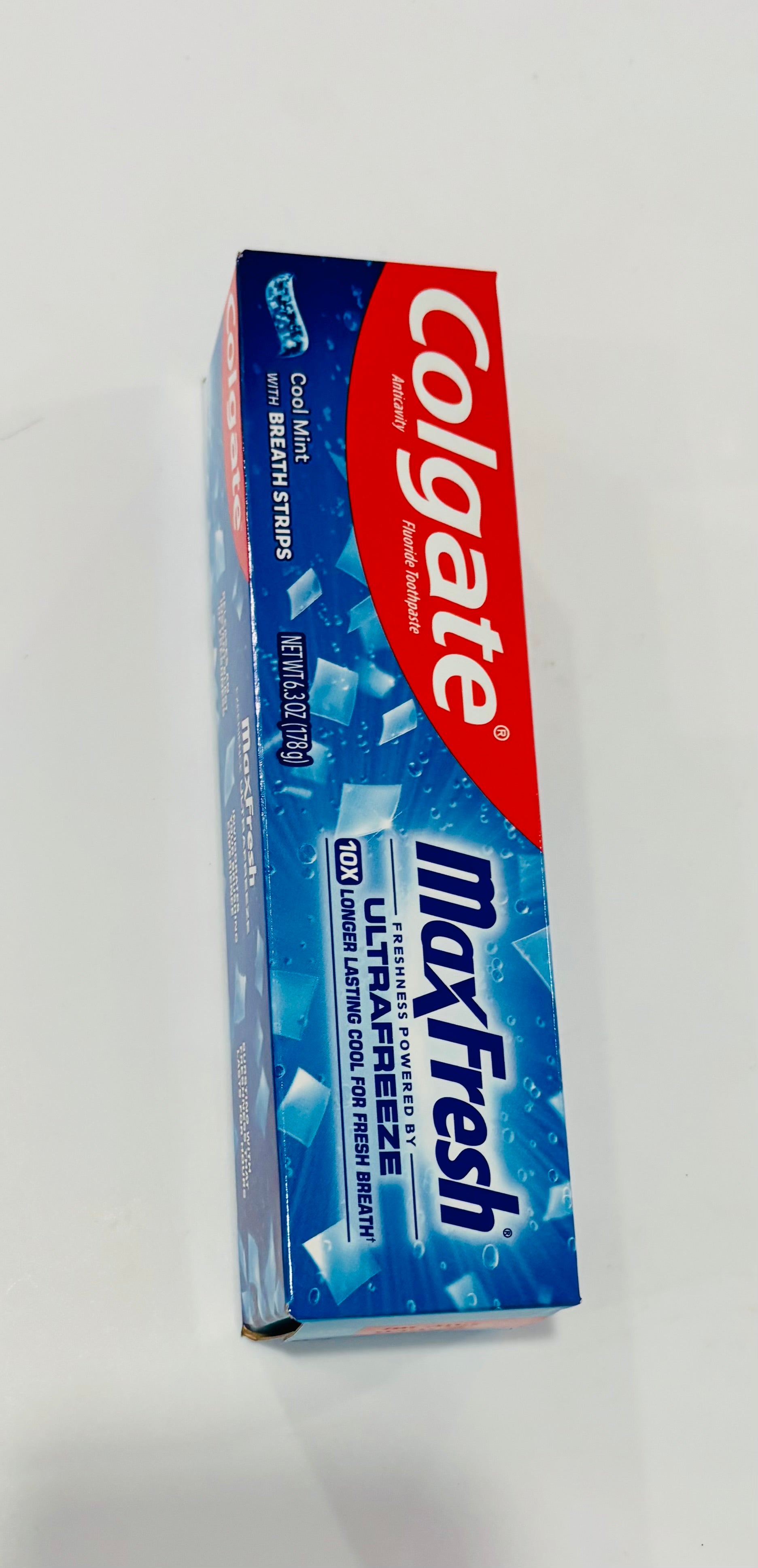 Colgate MaxFresh UltraFreeze Toothpaste – Cool Mint – 6.3 oz – Long Lasting Fresh Breath