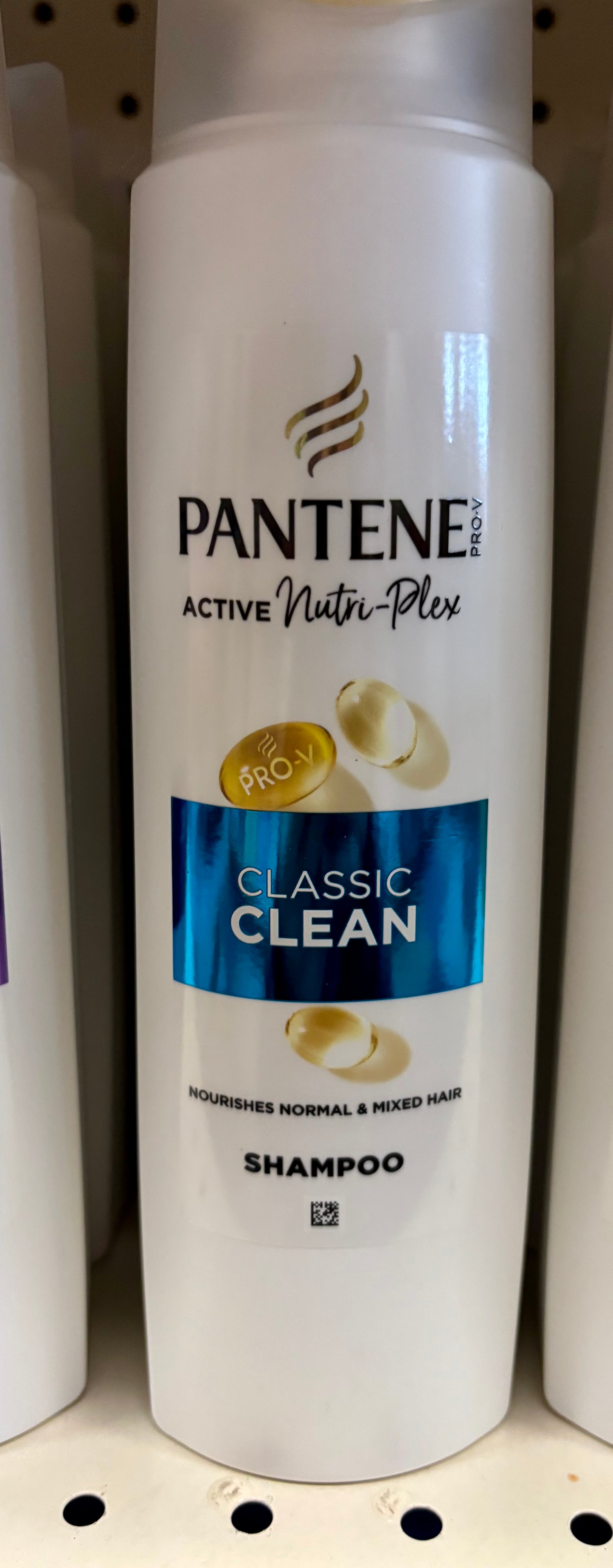 Pantene Pro-V Classic Clean Shampoo – Daily Nourishing Shampoo for Normal Hair