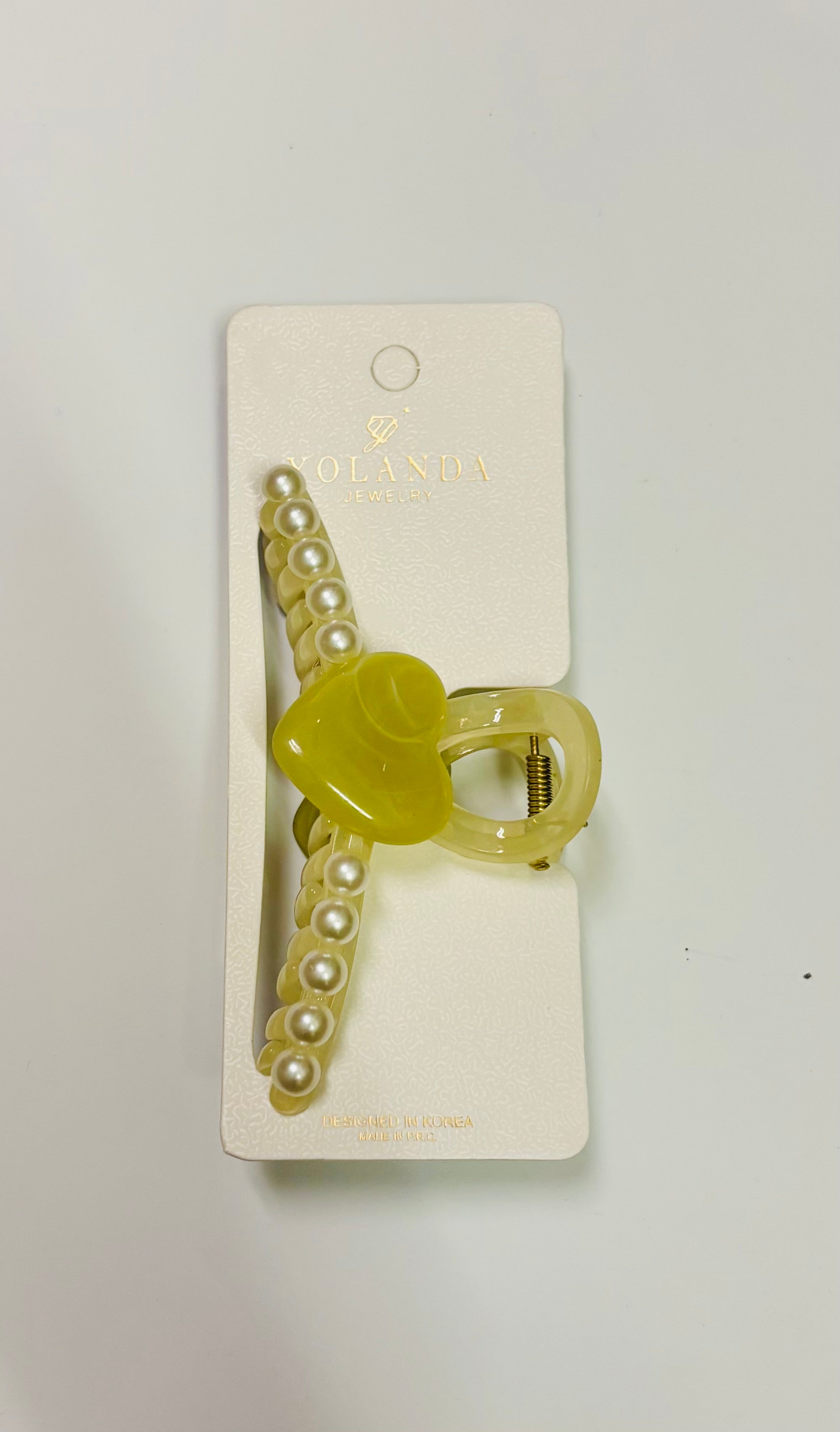Pearl Hair Claw Clip – Elegant Acrylic Hair Clip with Heart Accent for Women & Girls