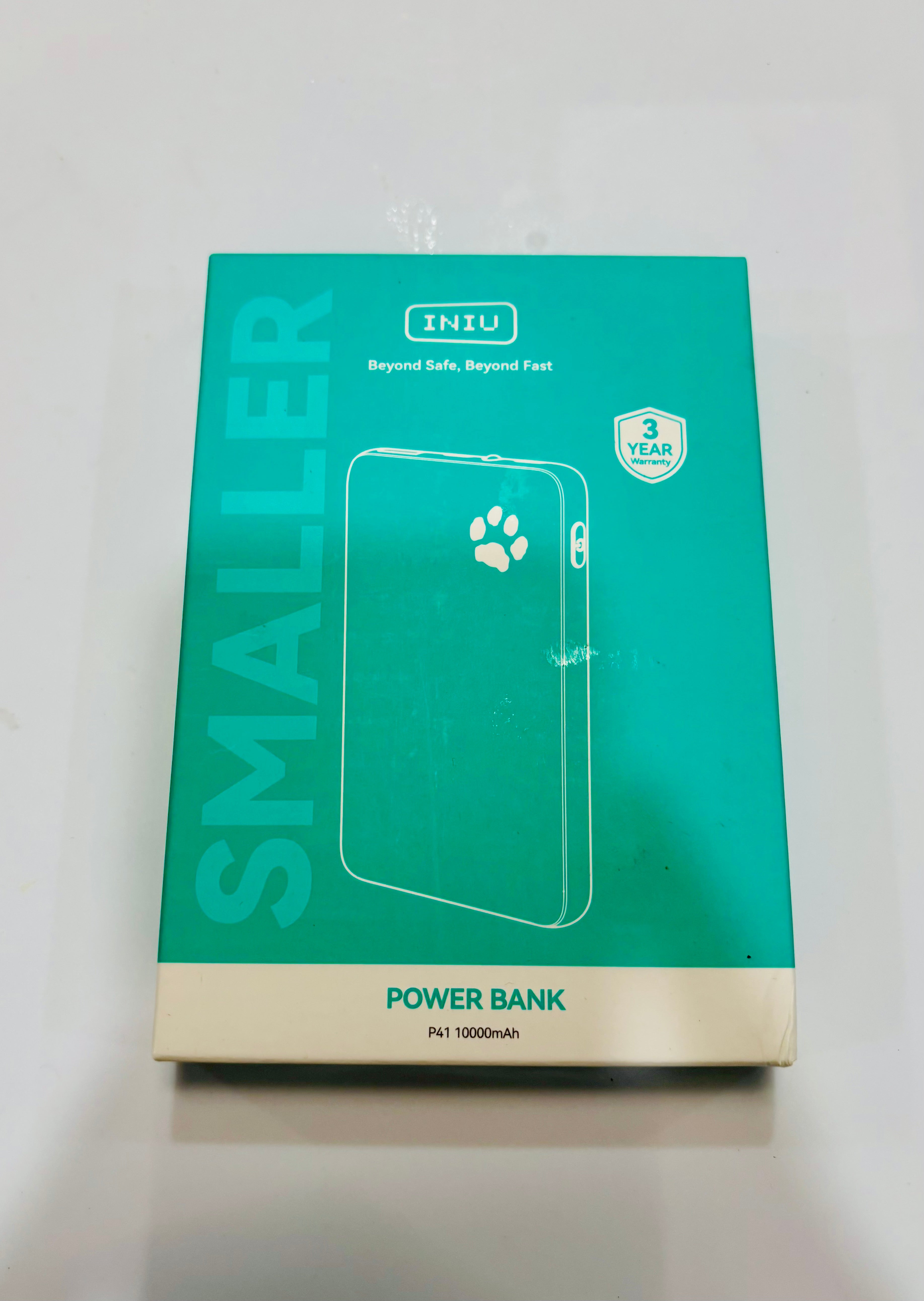 INIU 10000mAh Portable Power Bank – Slim Fast Charging USB Battery Pack for iPhone & Android