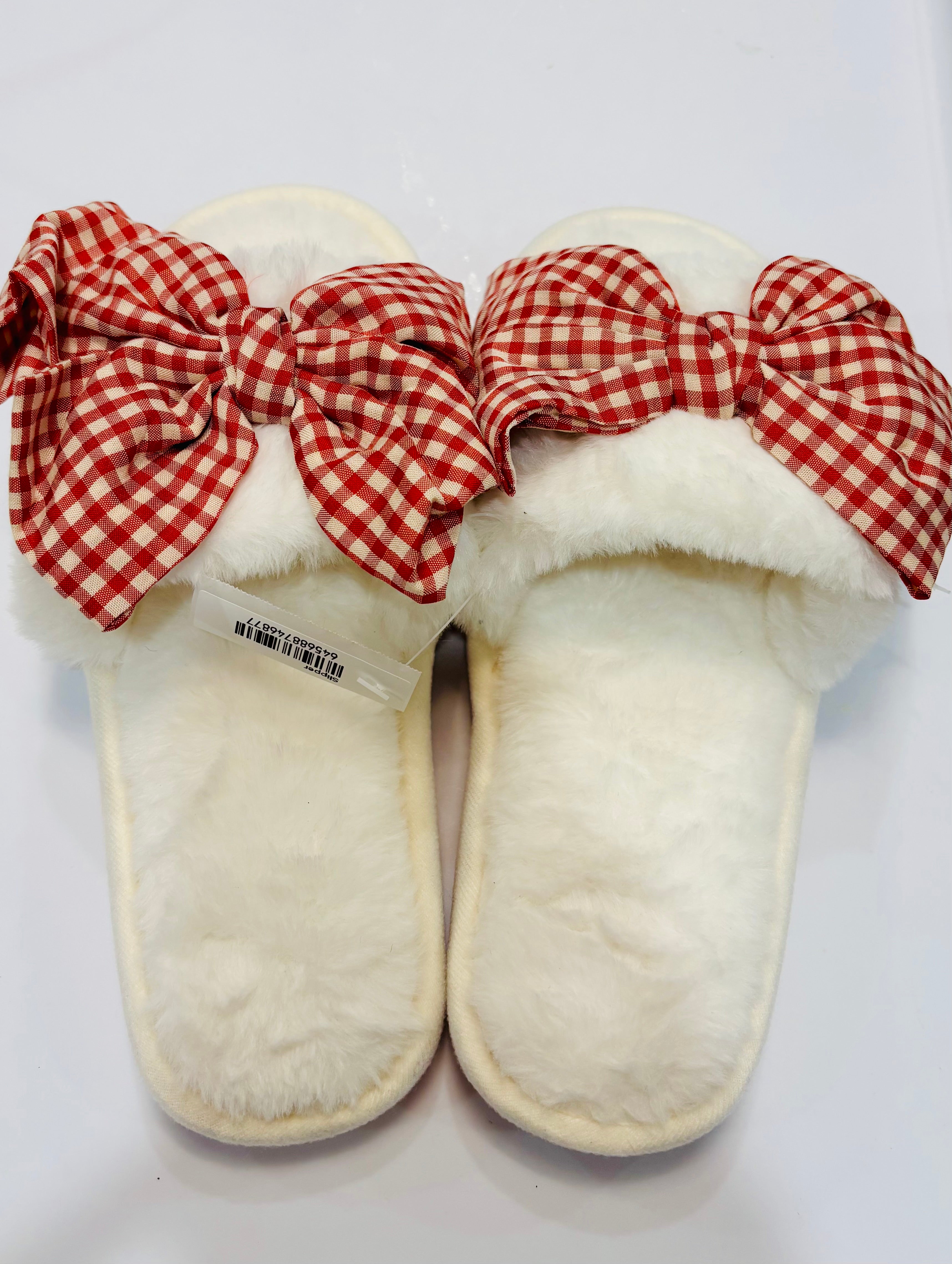 Cute Plush House Slippers – Soft Warm Indoor Slippers for Women