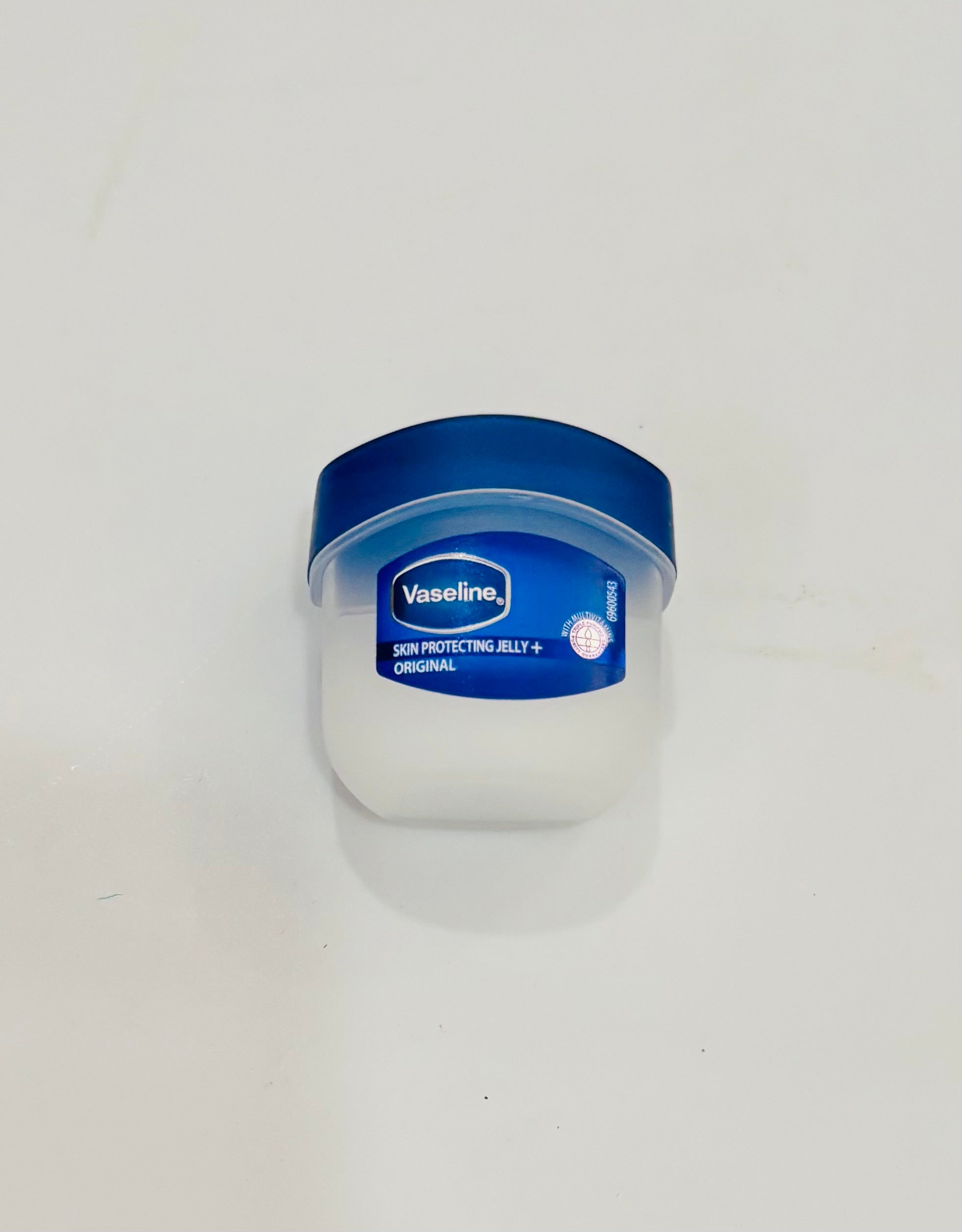 Vaseline Original Mini 5.5g – Travel Size Petroleum Jelly for Lips & Dry Skin