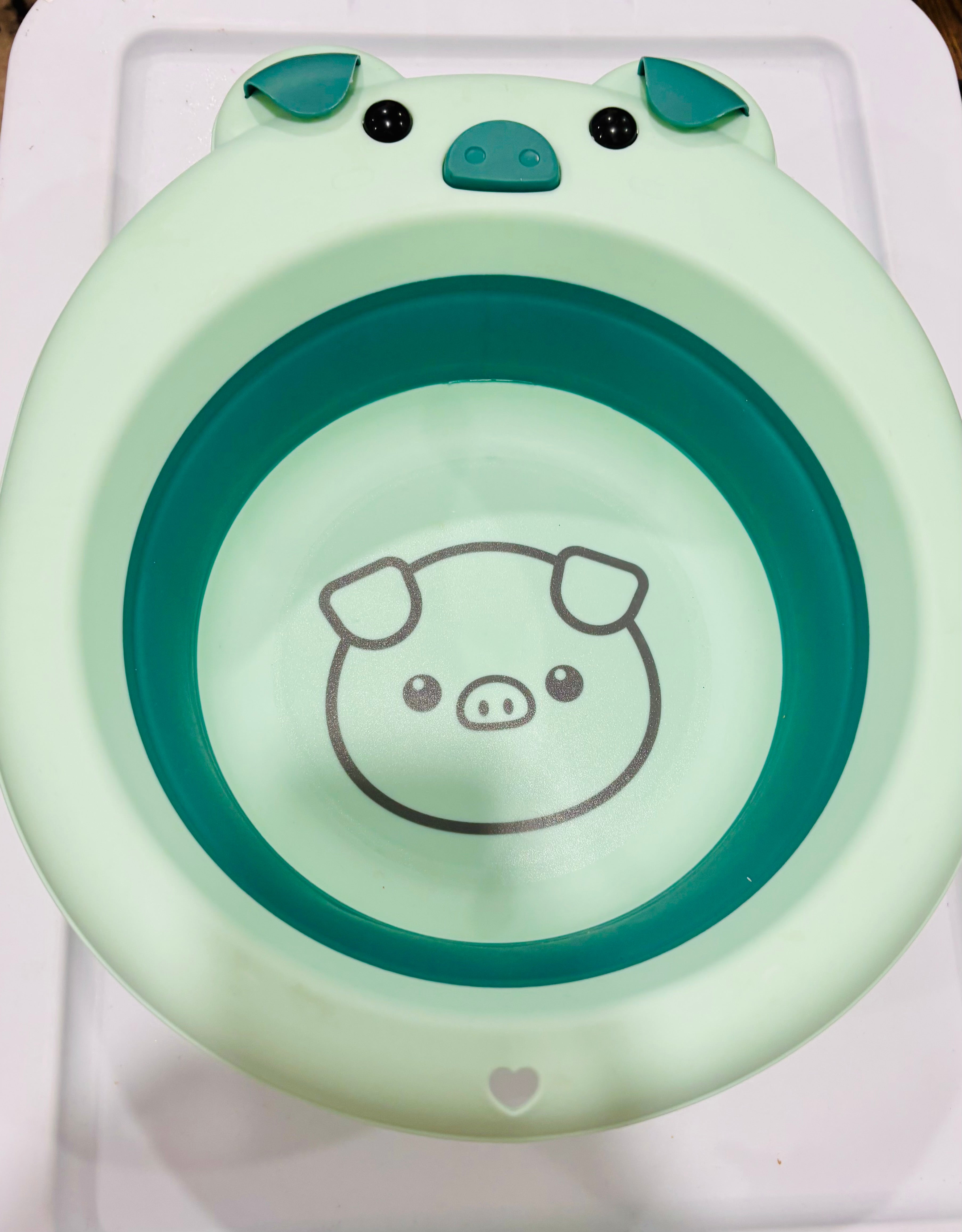 Foldable Silicone Wash Basin – Cute Pig Portable Collapsible Wash Bowl