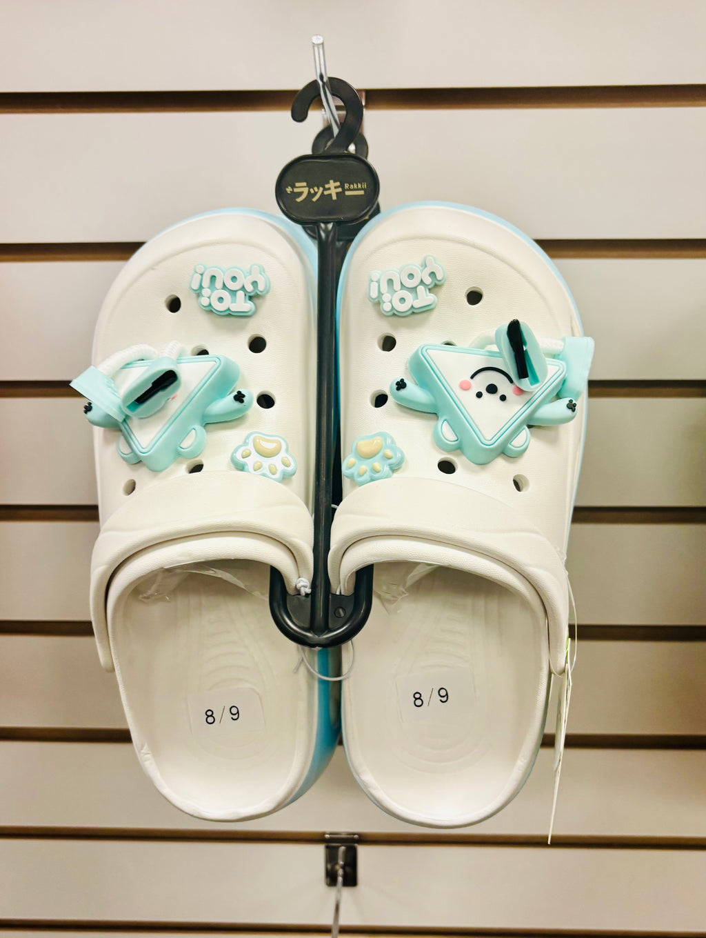 Kawaii Cartoon Clog Slippers with Charms – Cute DIY Crocs Style Sandals (Unisex, Multi Colors)