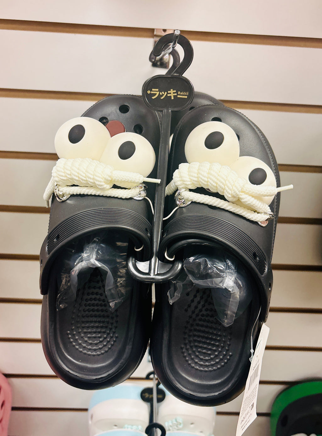 Funny Eyes Clog Slippers – Cartoon Crocs Style Cute Statement Sandals (Unisex)