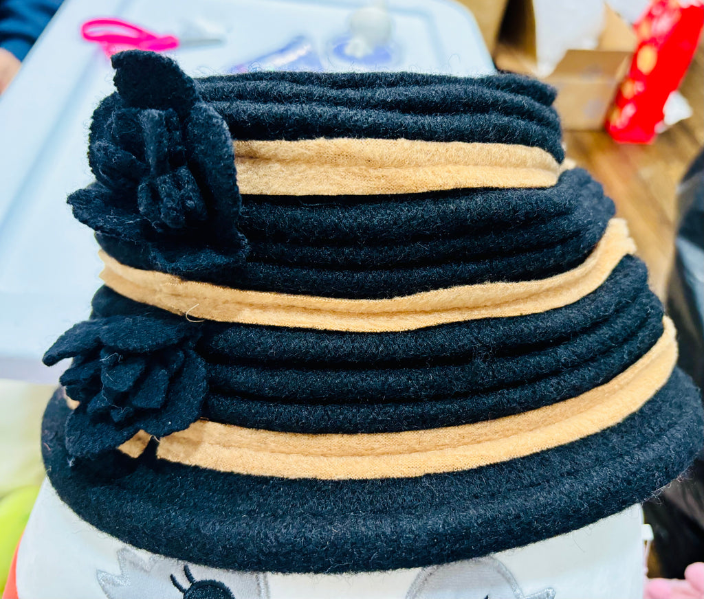 Women’s Winter Bucket Hat – Soft Knit Fashion Hat