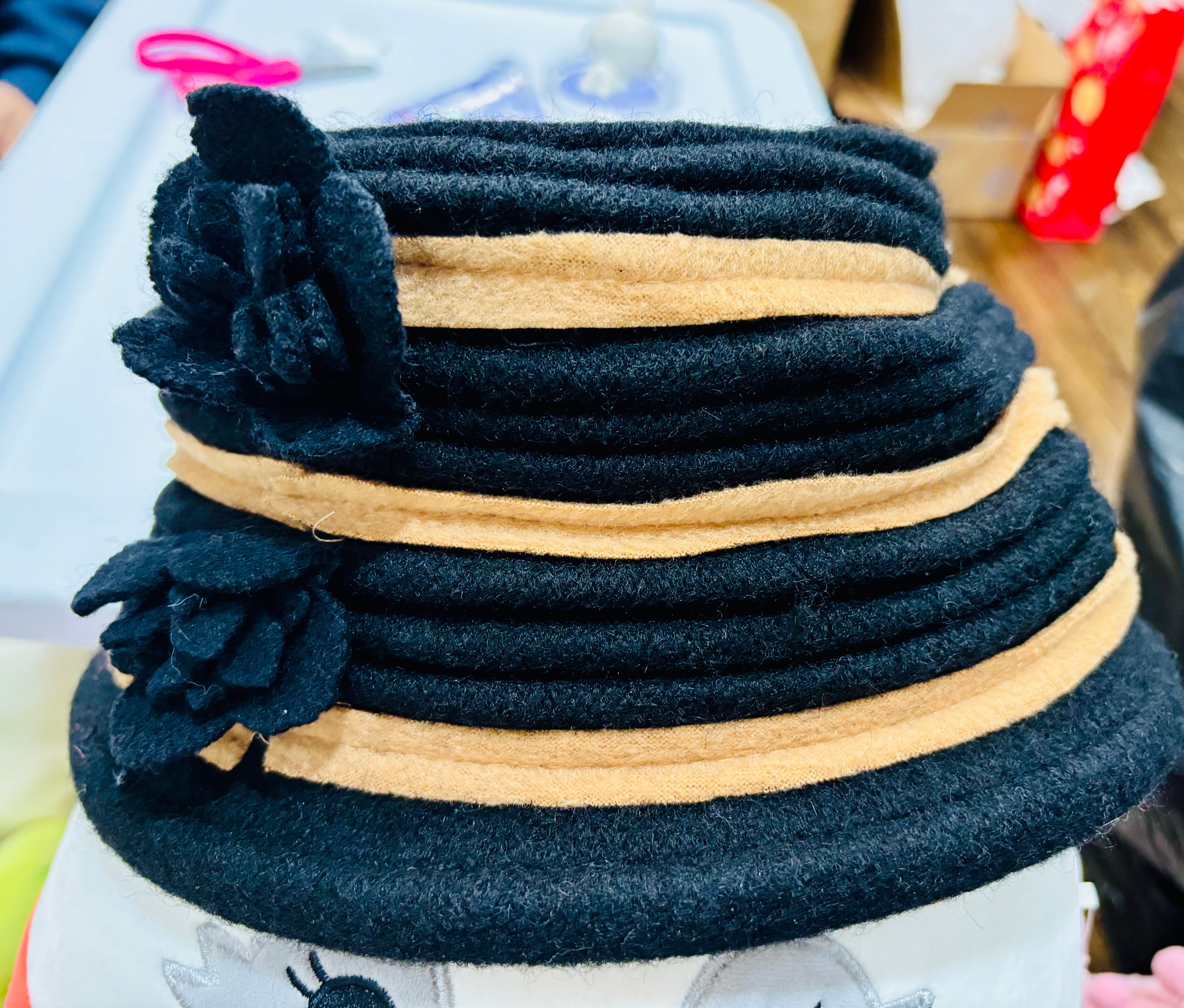 Women’s Winter Bucket Hat – Soft Knit Fashion Hat