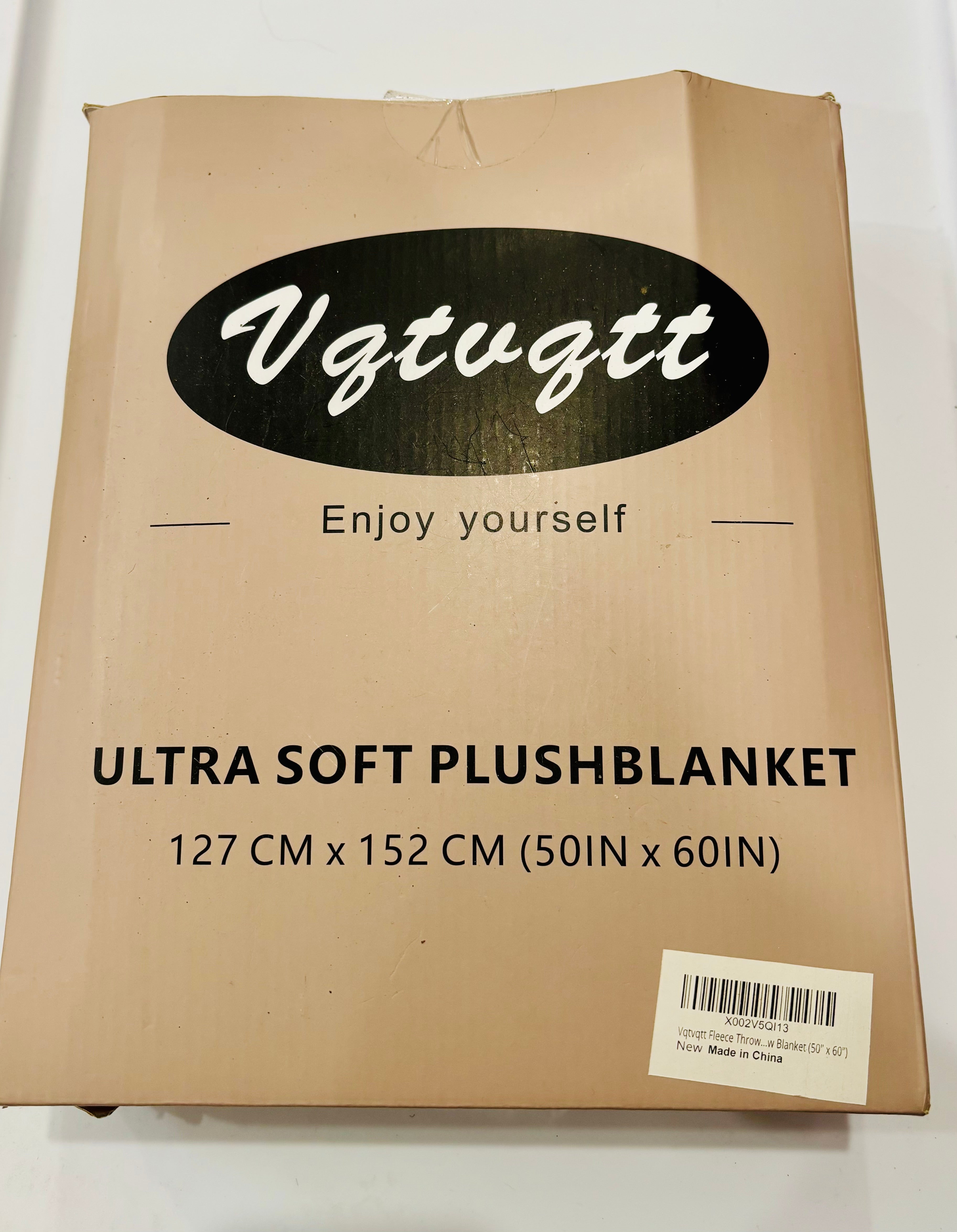 Ultra Soft Plush Blanket 50” x 60” – Cozy Fleece Throw Blanket for Sofa, Bed & Travel