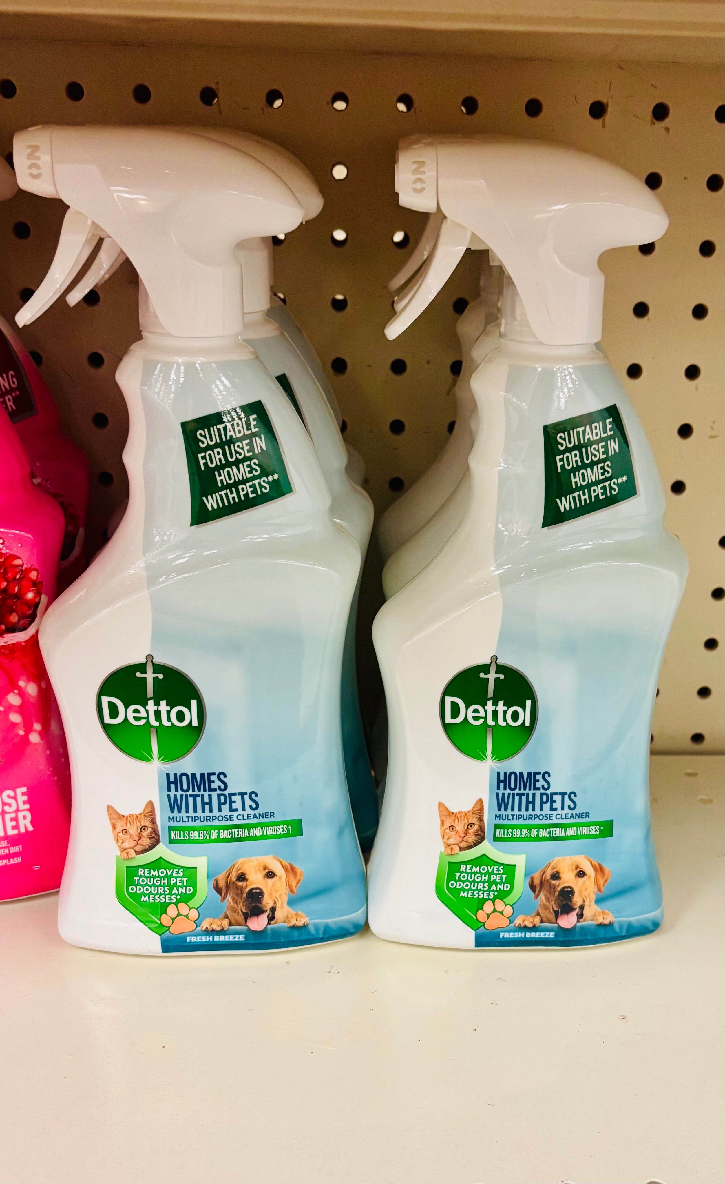 Dettol Multi-Purpose Cleaner for Homes with Pets – Antibacterial Spray, Fresh Breeze